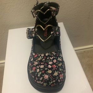 Demonia size 7 floral print Sprite-02s